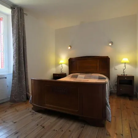 Blesle, 4 Pièces, 6 Personnes - Fr-1-582-15 Hébergement de vacances Blesle